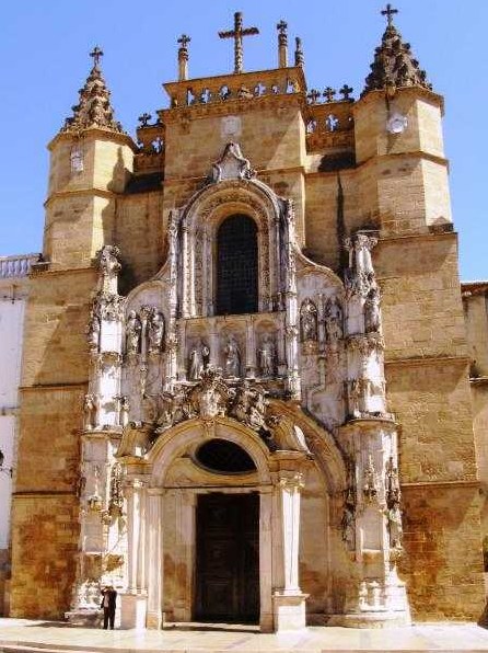 Fachada da Igreja de Santa Cruz
