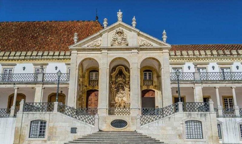 Fachada da Via Latina, na Universidade de Coimbra